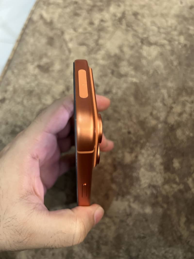 Apple iPhone 17 Pro 4