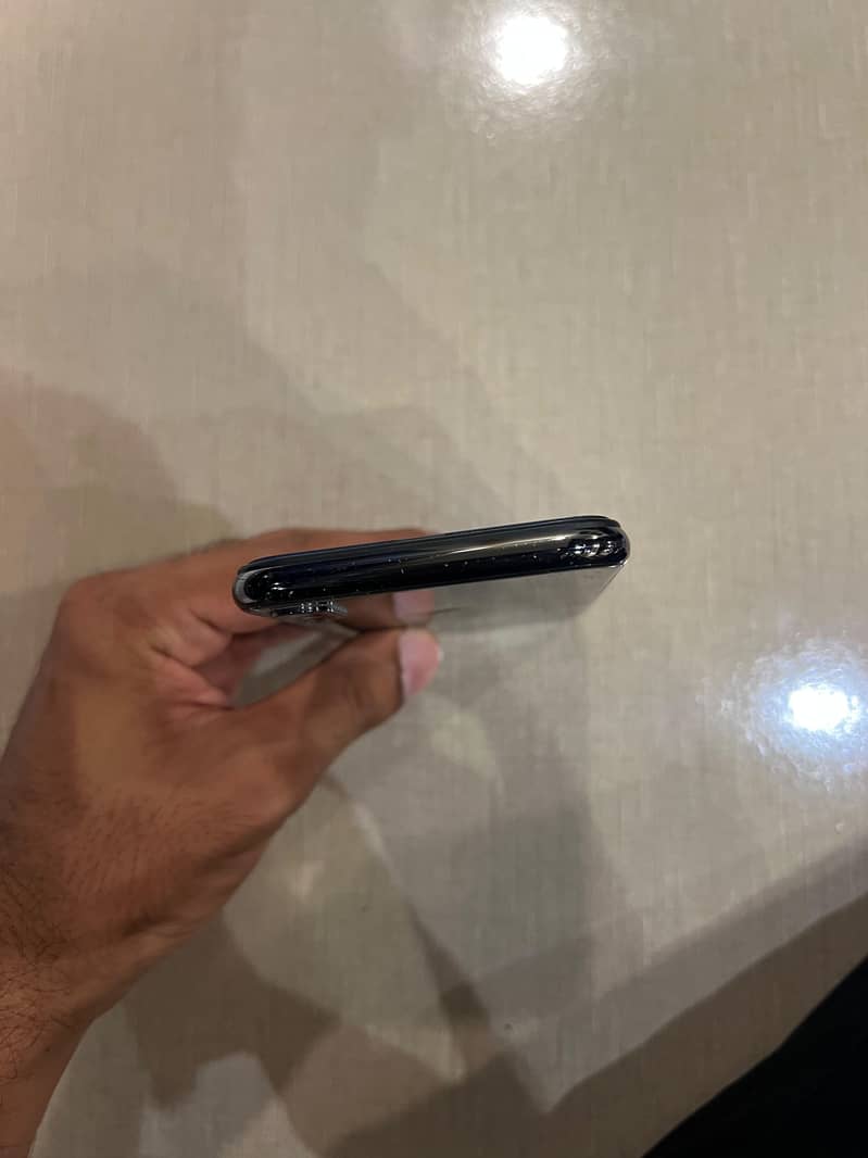 Apple iPhone X 7