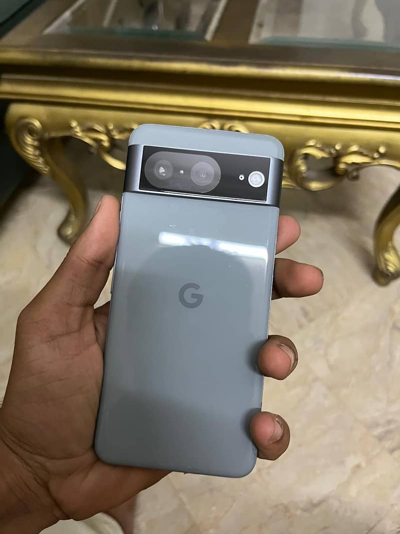 Google Pixel 8 1