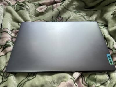 Lenovo (IdeaPad) Slim 3i Core: i5 Gen: 13th