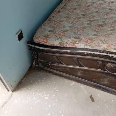 Bed urgent sale with mattress