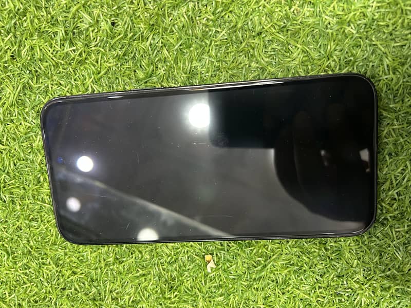 Apple iPhone 14 Pro Max 1