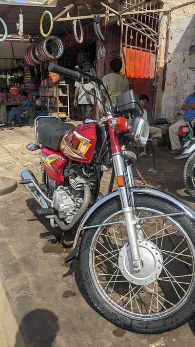 Honda CG 125 2025