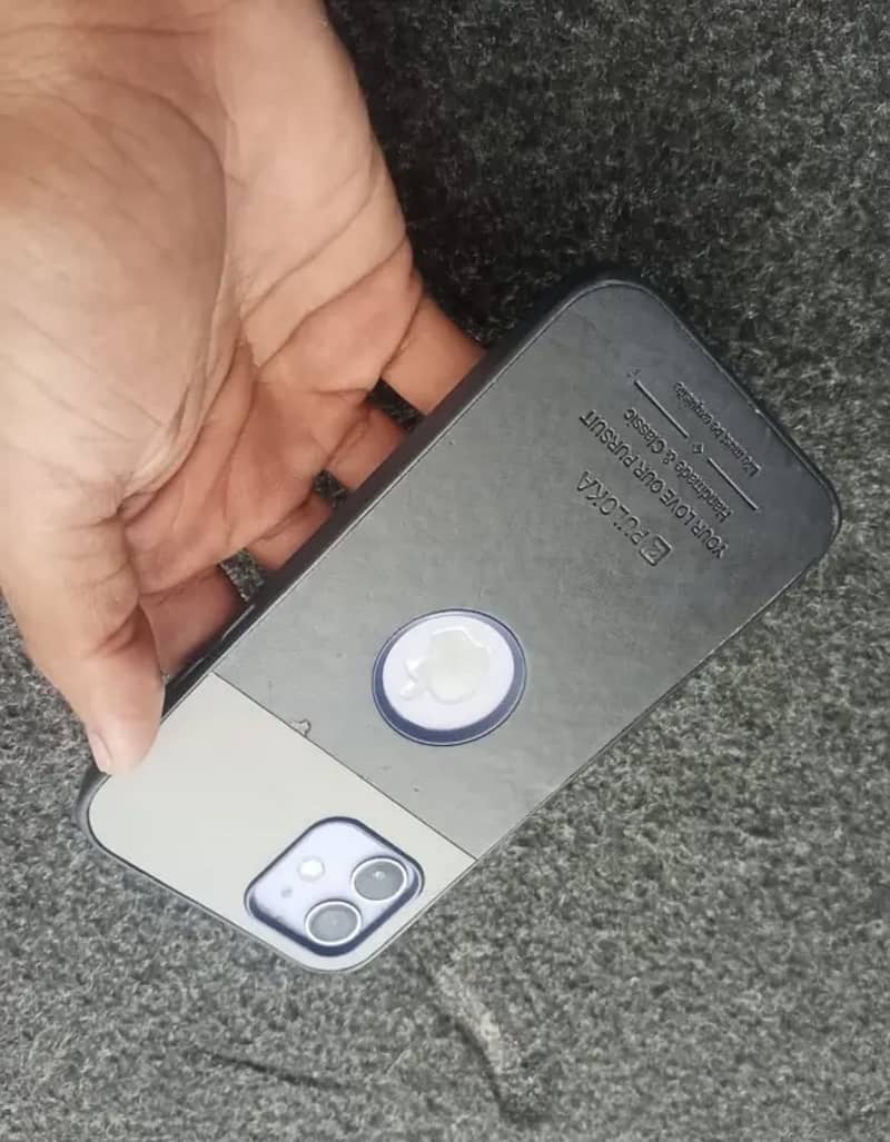 Apple iPhone 12 1