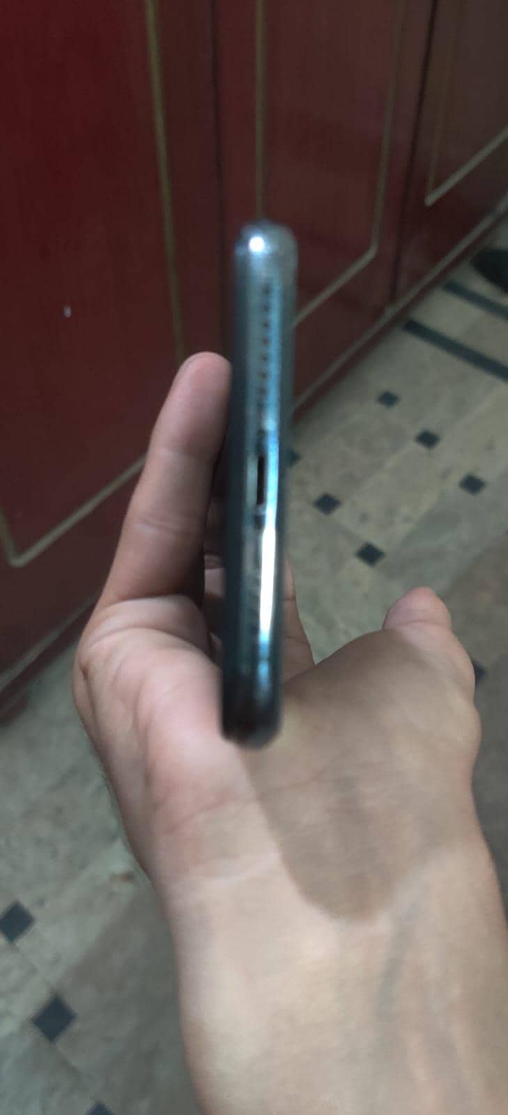 Apple iPhone 11 Pro Max 2