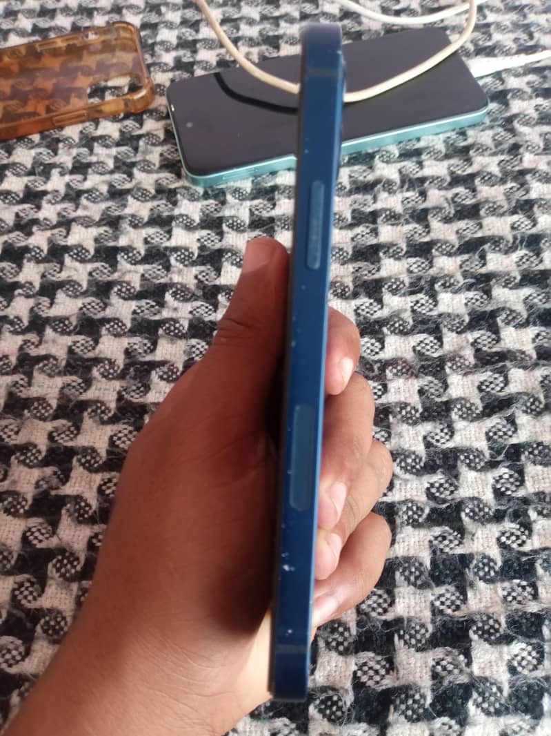 I PHONE 12 0