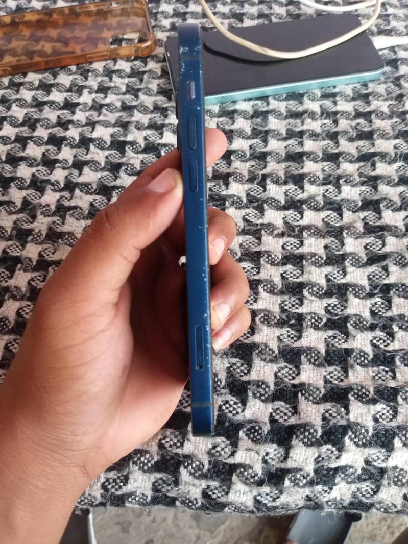 I PHONE 12 2