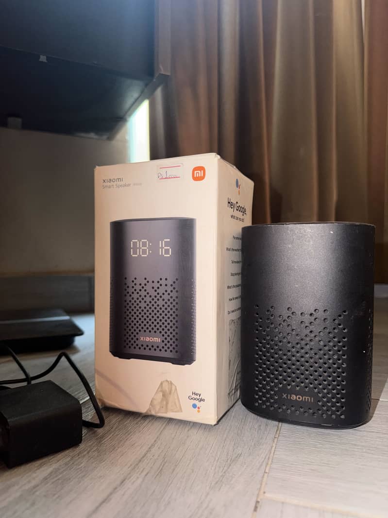Hey Google speaker 1
