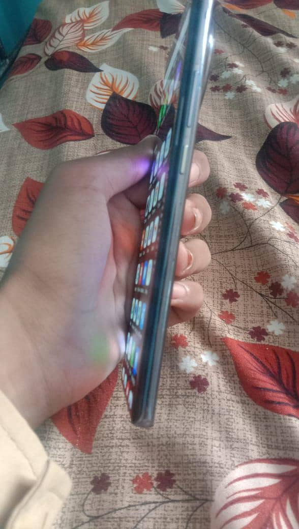Tecno Spark 20 Pro Plus 3