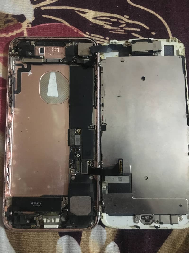 Apple iPhone 7 2