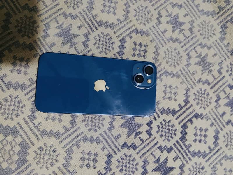 Apple iPhone 13 3