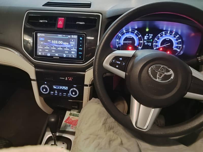 Toyota Rush 5