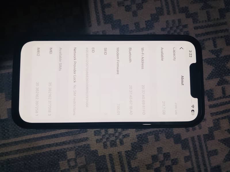 Apple iPhone 13 0