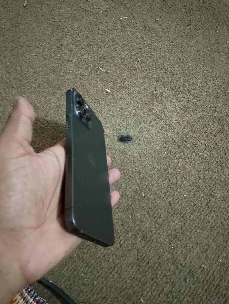 Apple iPhone 13 Pro Max 1