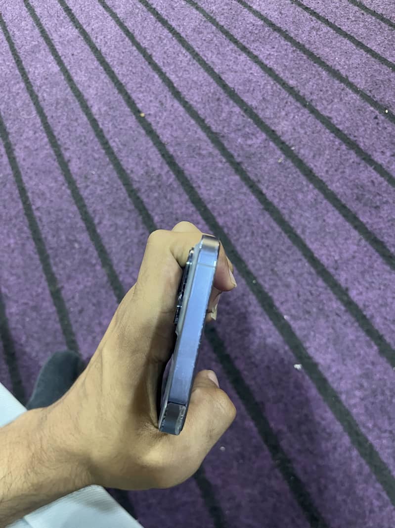 Apple iPhone 13 Pro Max 3