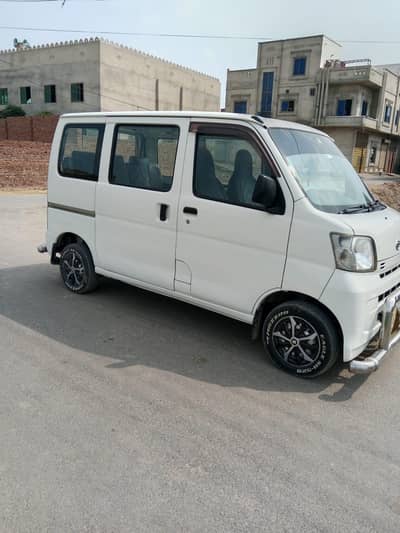Daihatsu Hijet 2013