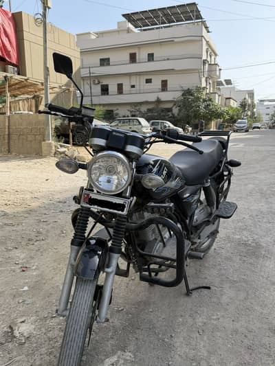 Suzuki GS150-SE