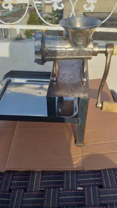 Manual Meat Grinder.