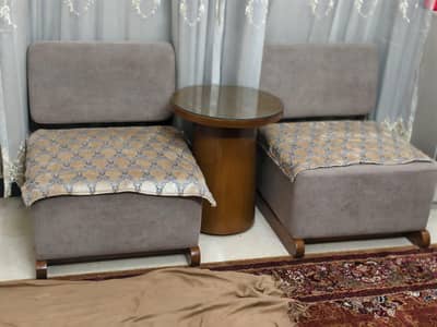 5 seater solid Wood for sale Brand new condition