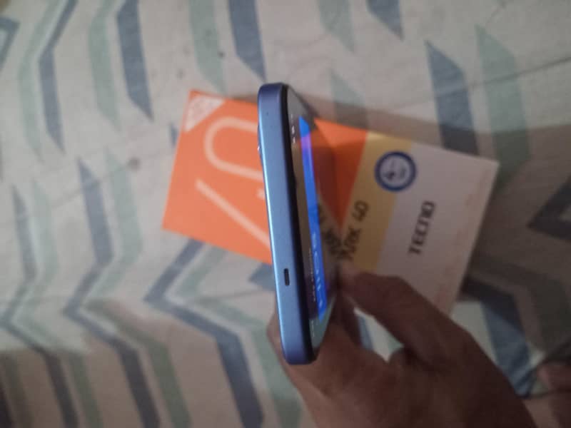 Tecno Spark 40 5
