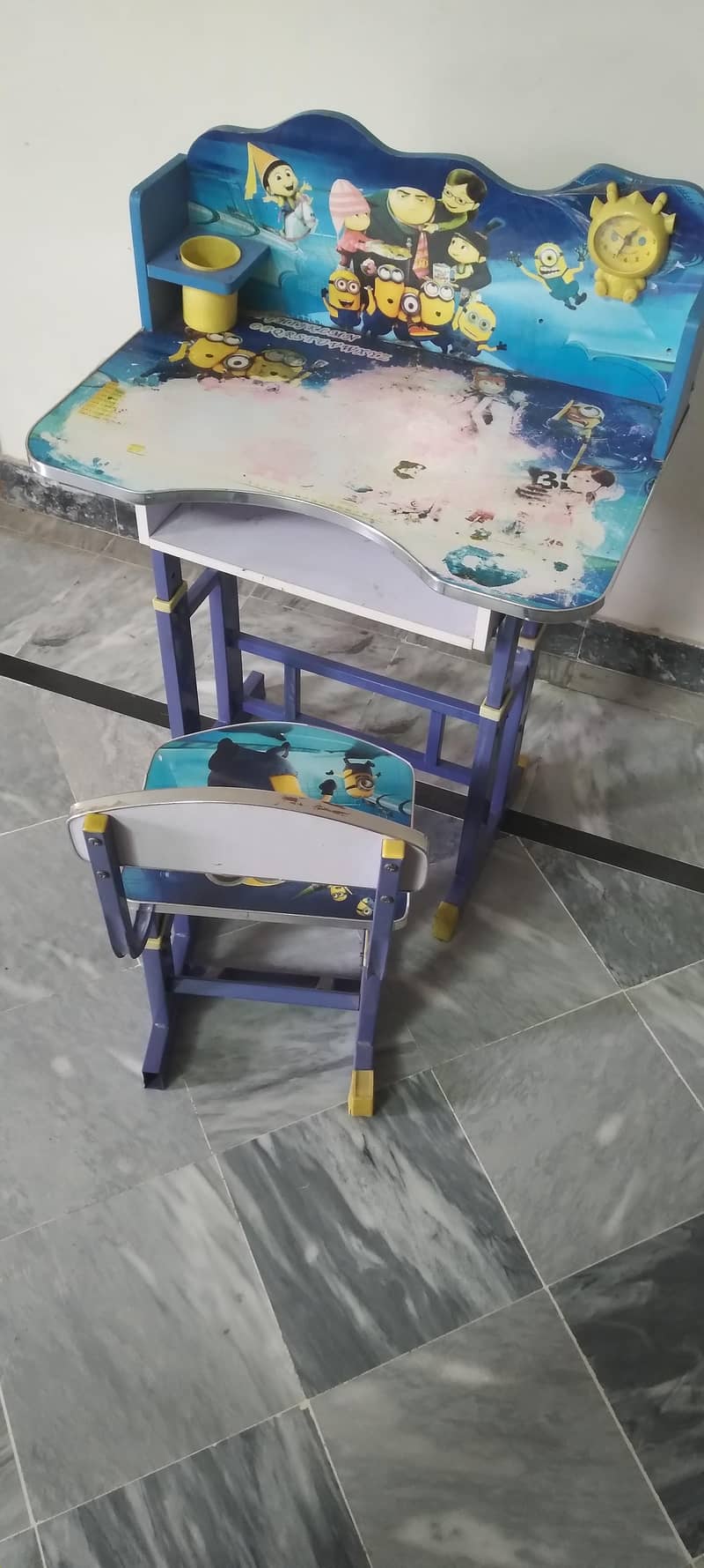 Good condition school activity table. 0