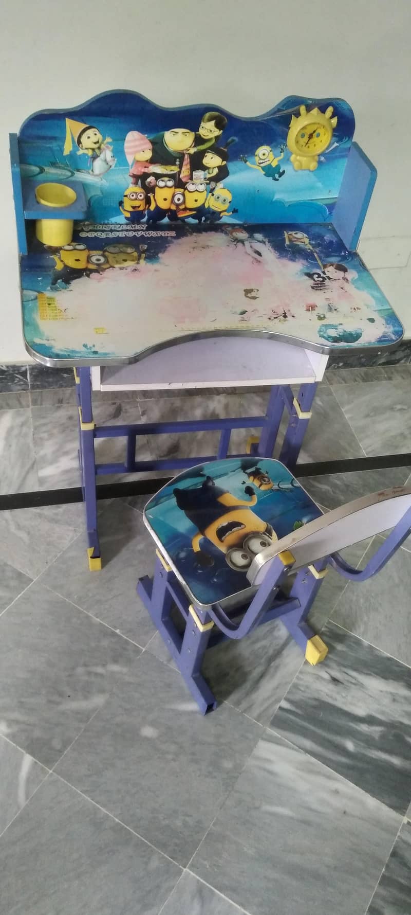 Good condition school activity table. 3