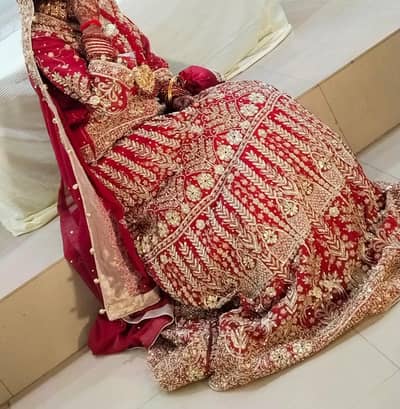 Beautiful Lehnga. . . 1 time used. . . 10/10 condition