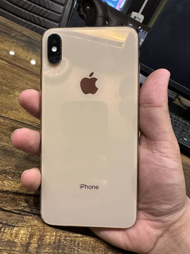 Apple iPhone XS Max 0