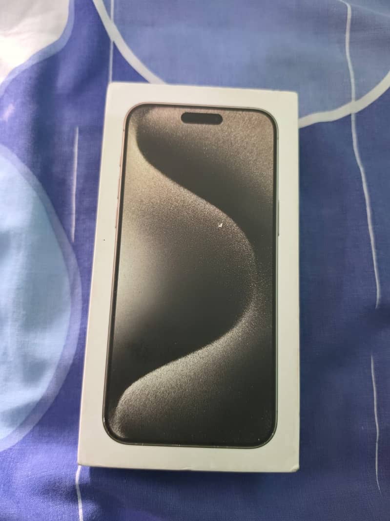Apple iPhone 15 Pro Max 9