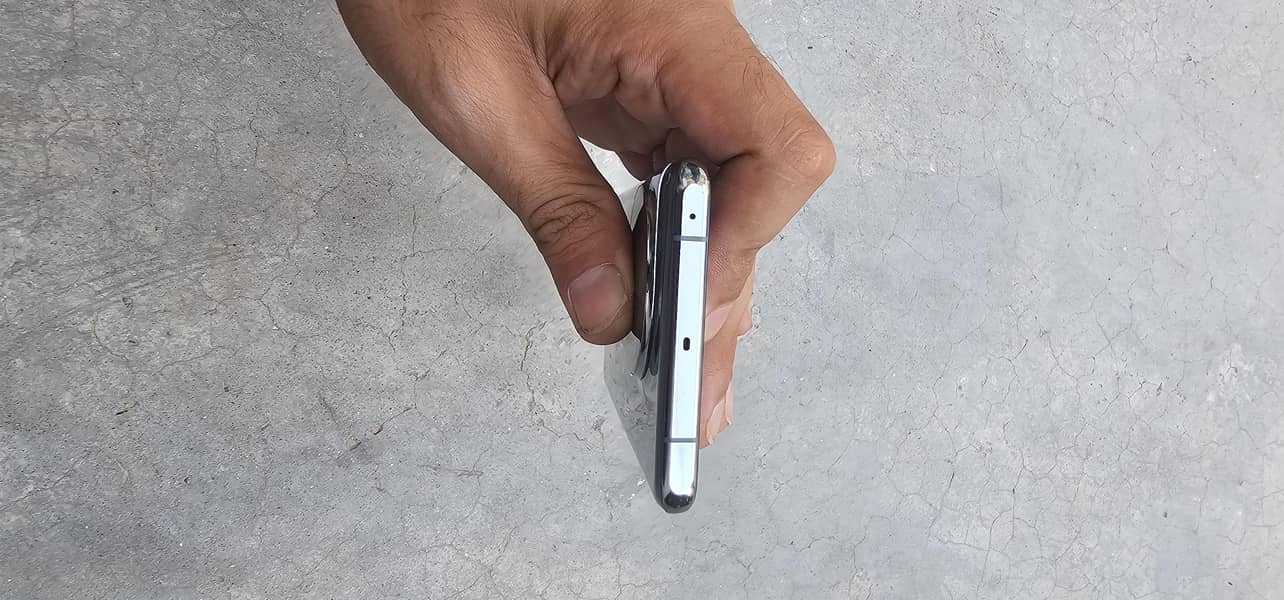 One Plus 11 5G 4