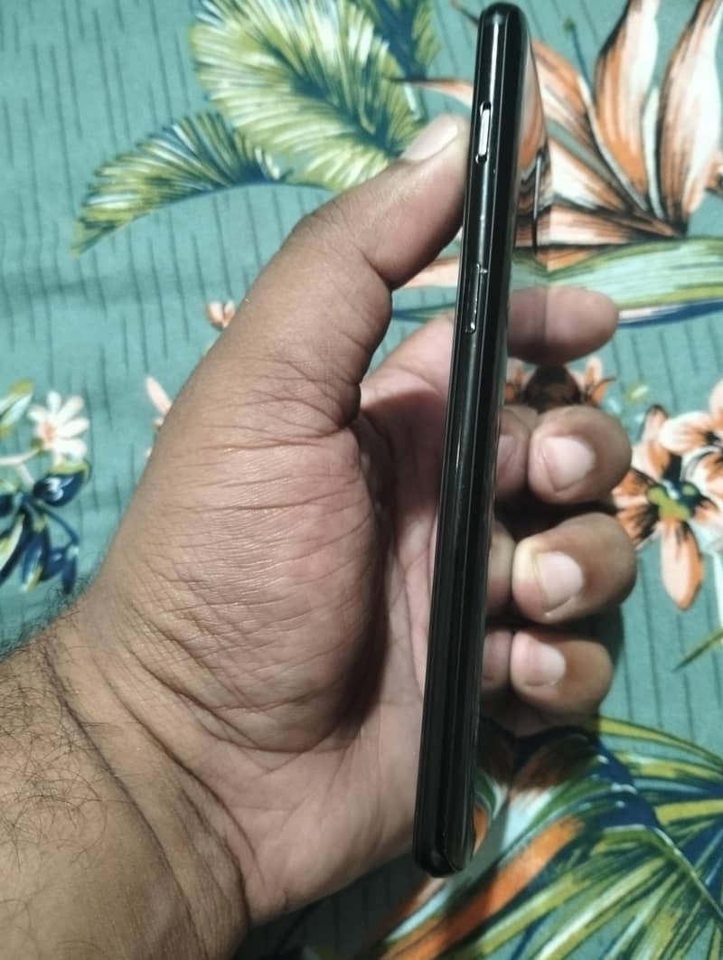 One Plus 6T 4