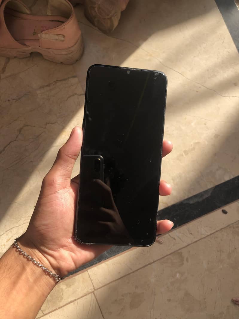 OPPO A77 0