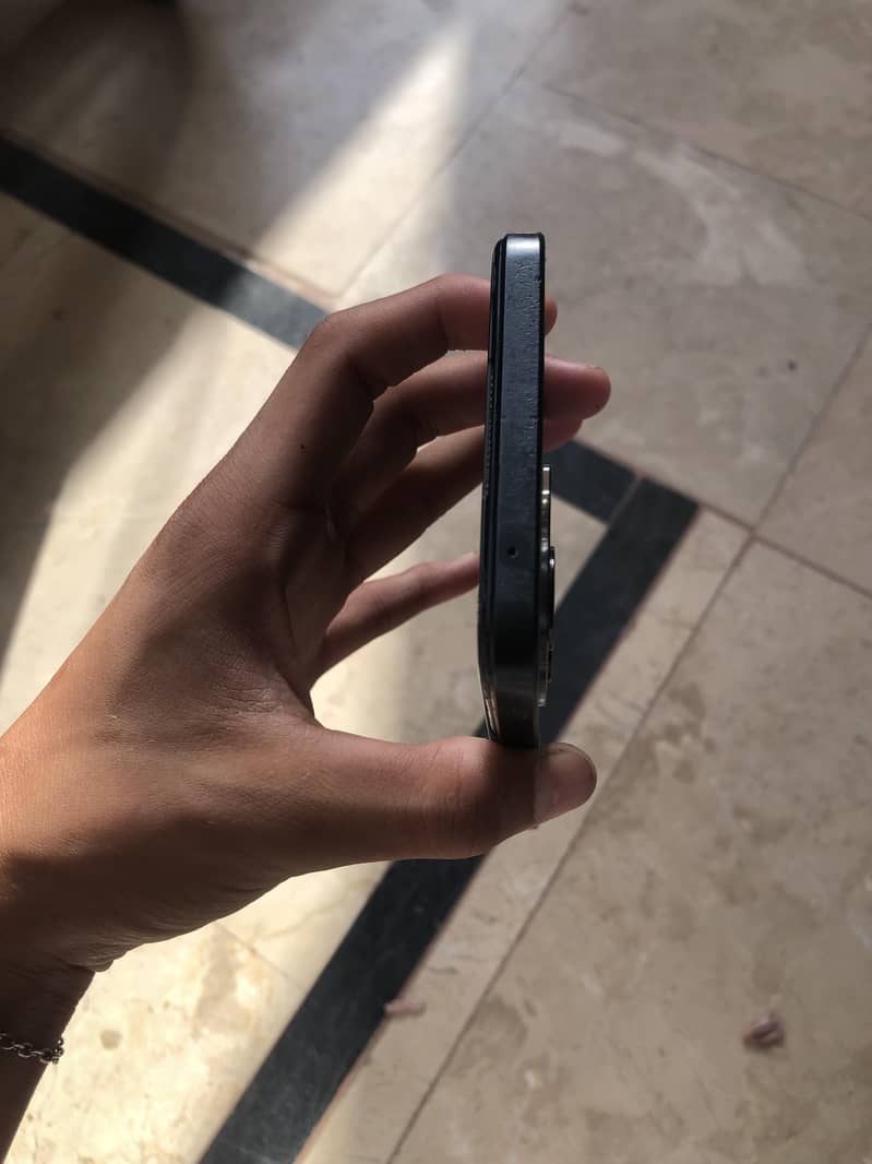OPPO A77 3