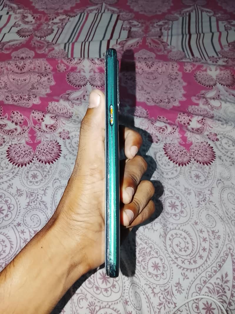 Realme 5 4