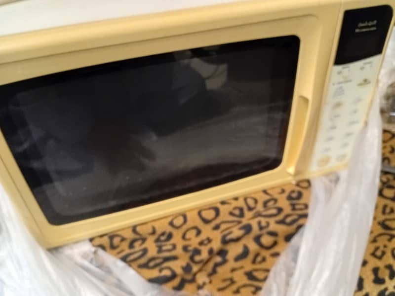Microwave Oven 1