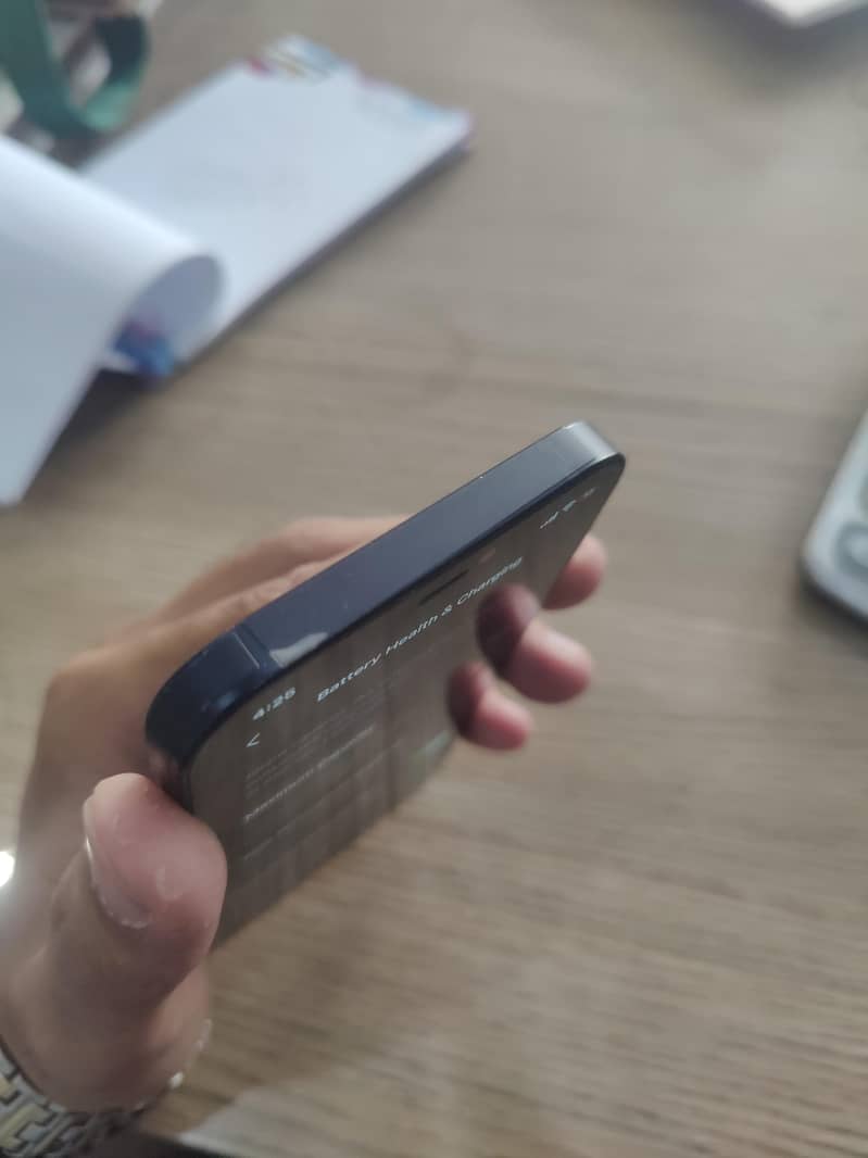 Apple iPhone 12 5