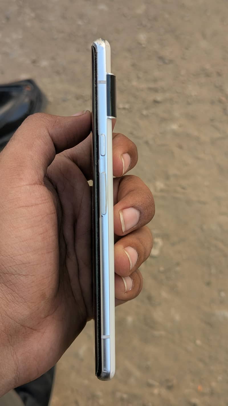 Google Pixel 6 pro 1