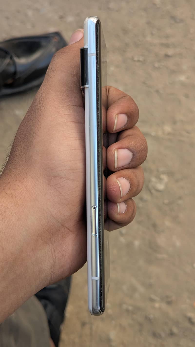 Google Pixel 6 pro 2