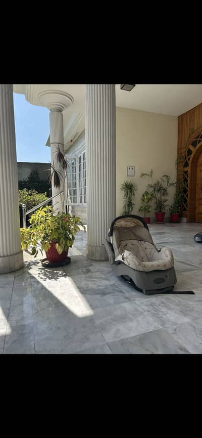 Baby carrier of even flow company