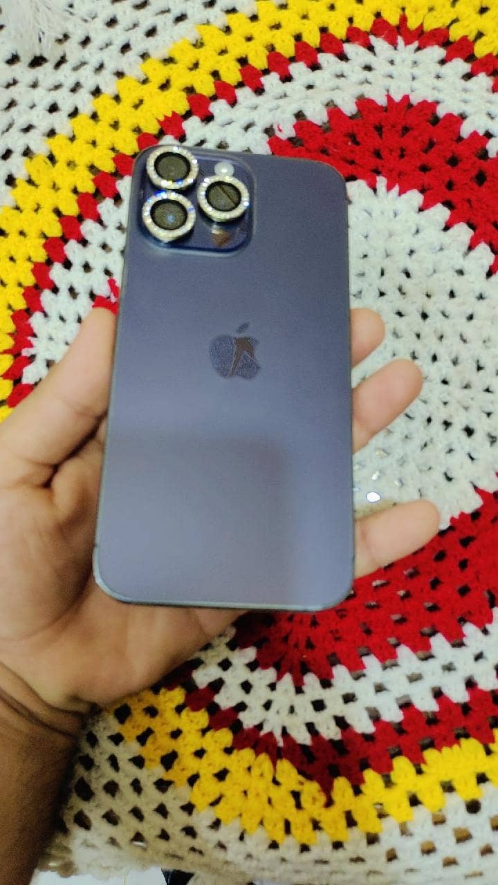 Apple iPhone 14 Pro Max 2