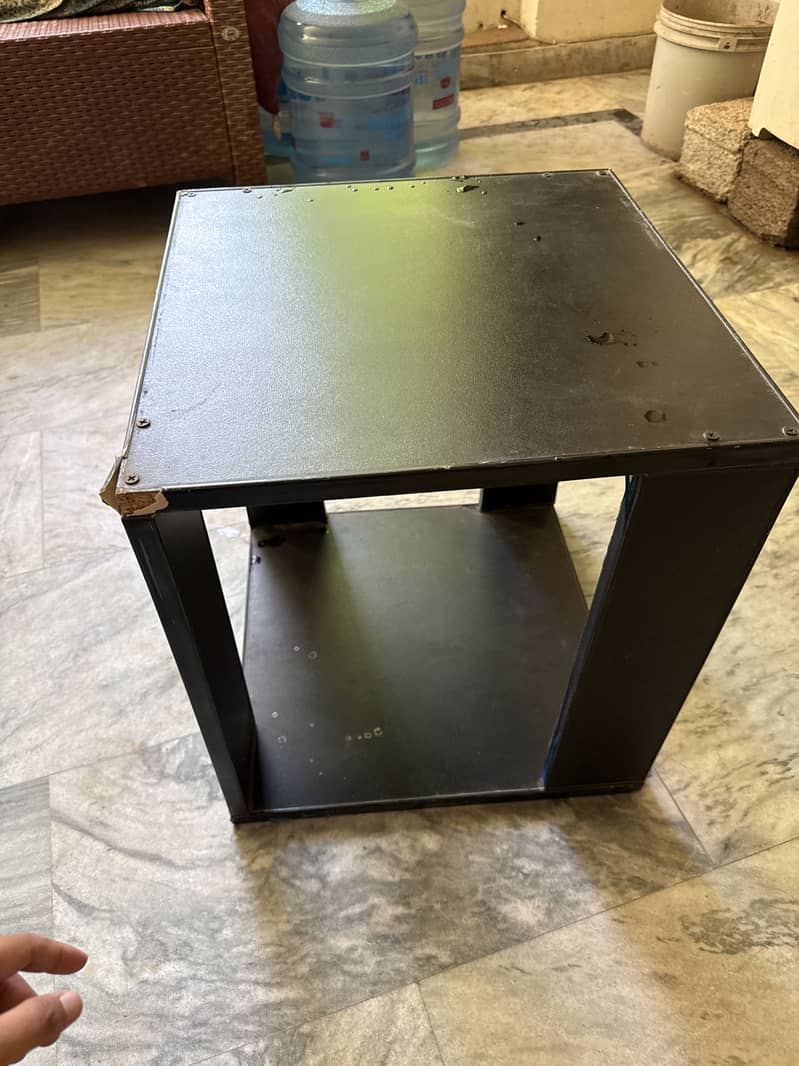 Small table 0