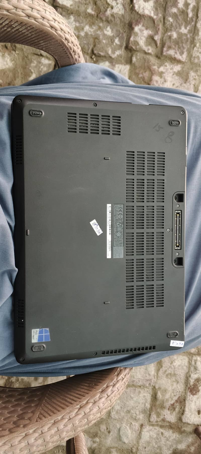 DELL LATITUDE E5470 1