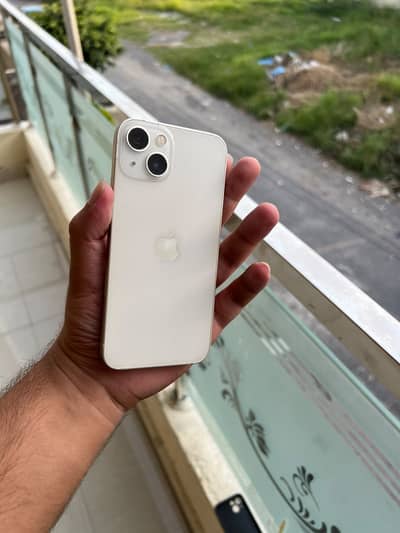Apple iPhone 13