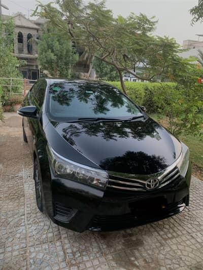 Toyota Corolla GLI 2015 full orignal car toyota maintained