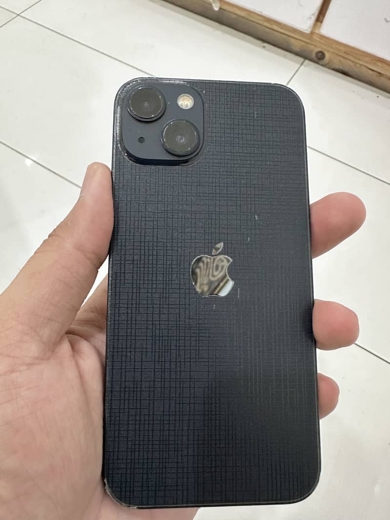 Apple iPhone 13 JV 4