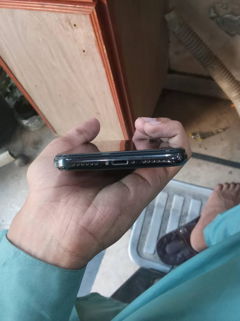 Apple iPhone X 2