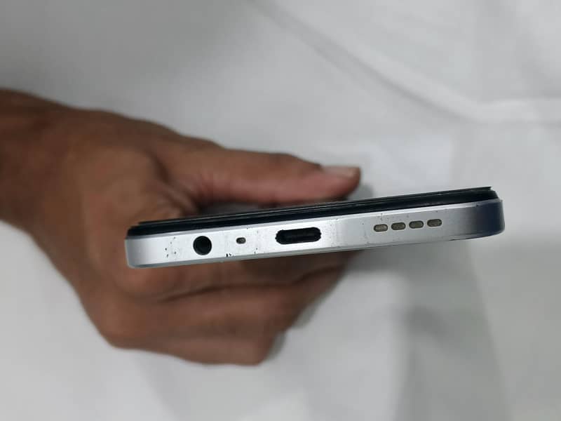 Realme C71 3