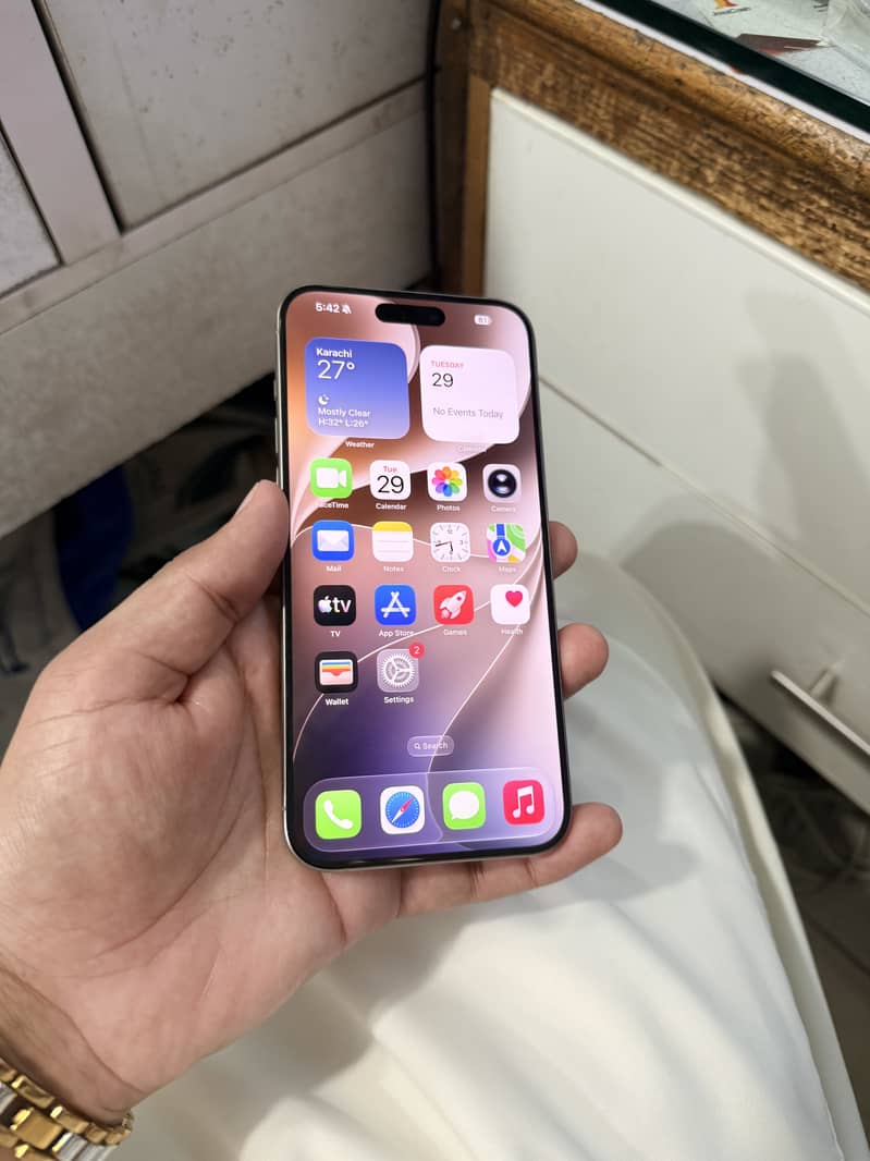 Apple iPhone 15 Pro Max 1