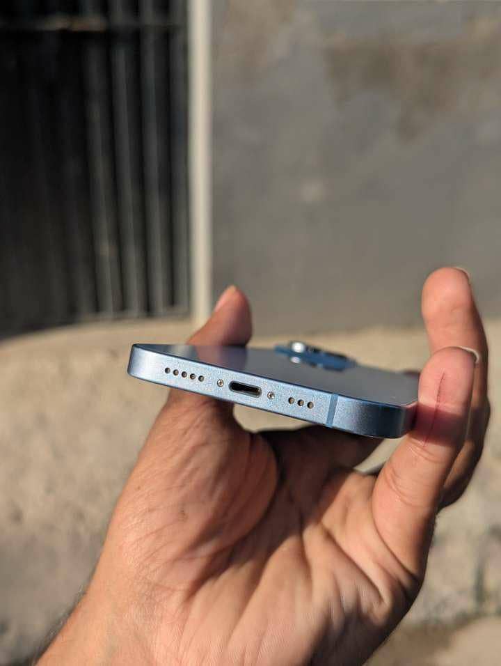 Apple iPhone 14 2