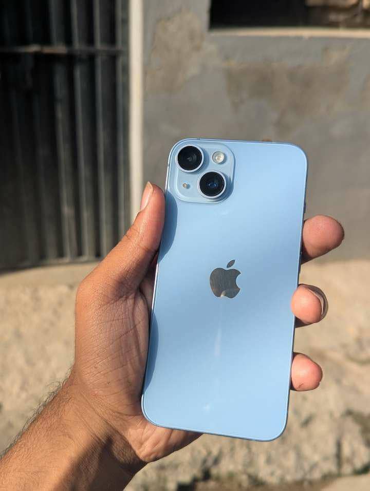 Apple iPhone 14 4